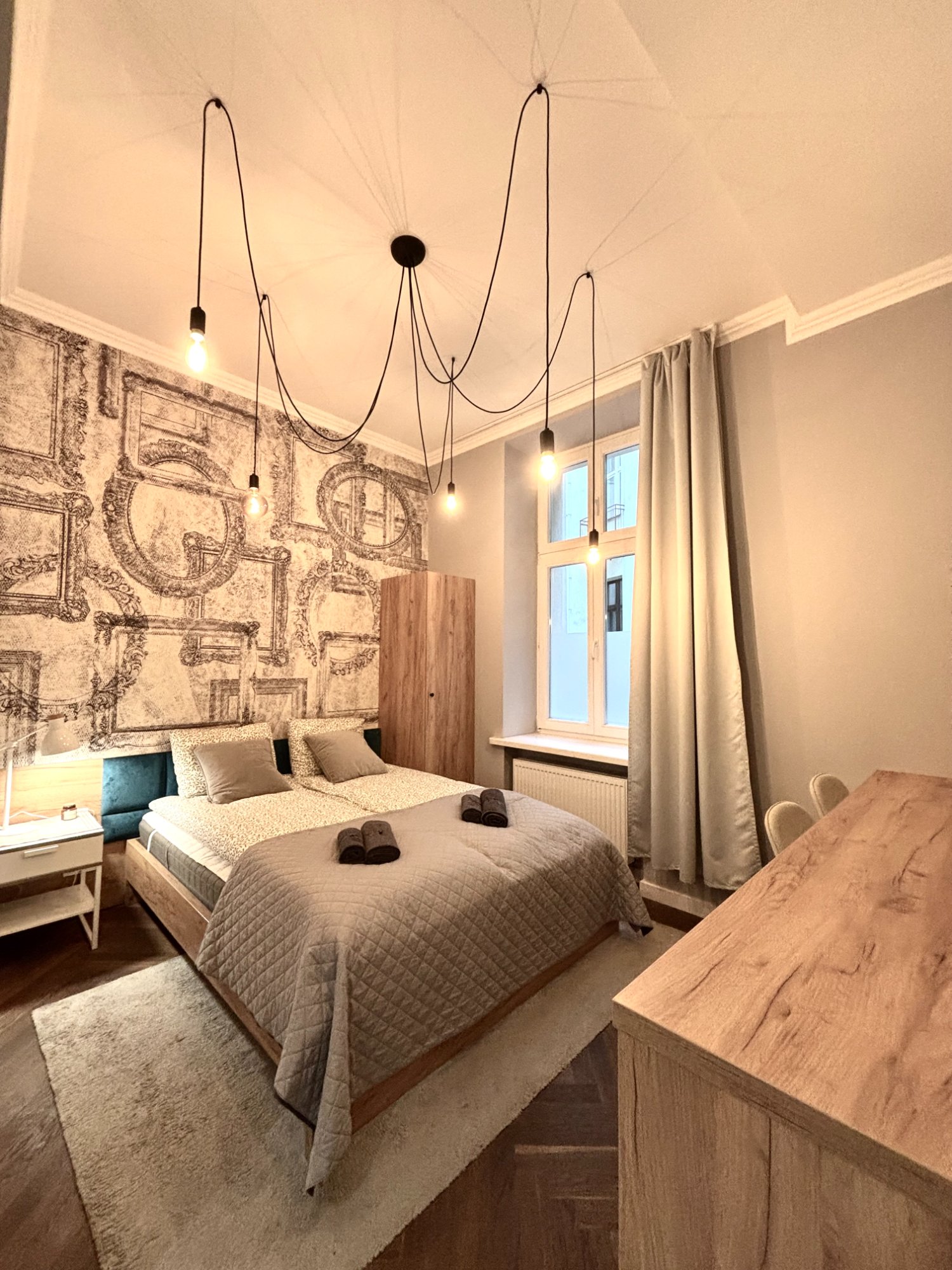 Łóżko king-size hotel-grade